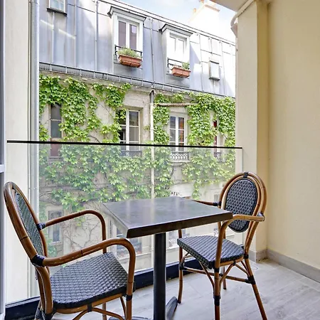 Cosy With Balcony - 2br 6p- La Roquette דירה